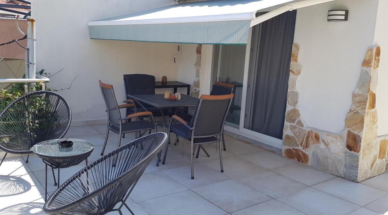 Grellia Lägenhet Kavala Exteriör bild